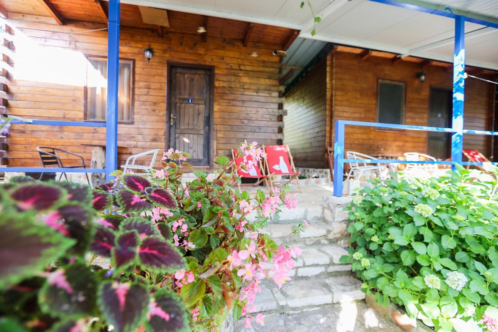 Holiwood Μοτέλ Χειμάρρα Εξωτερικό φωτογραφία
